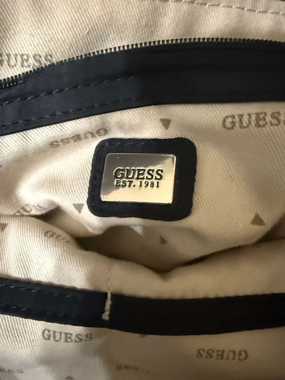 GUESS‎ Black Backpack Buckle Accent Zipper Closure Adjustable Strap Pockets